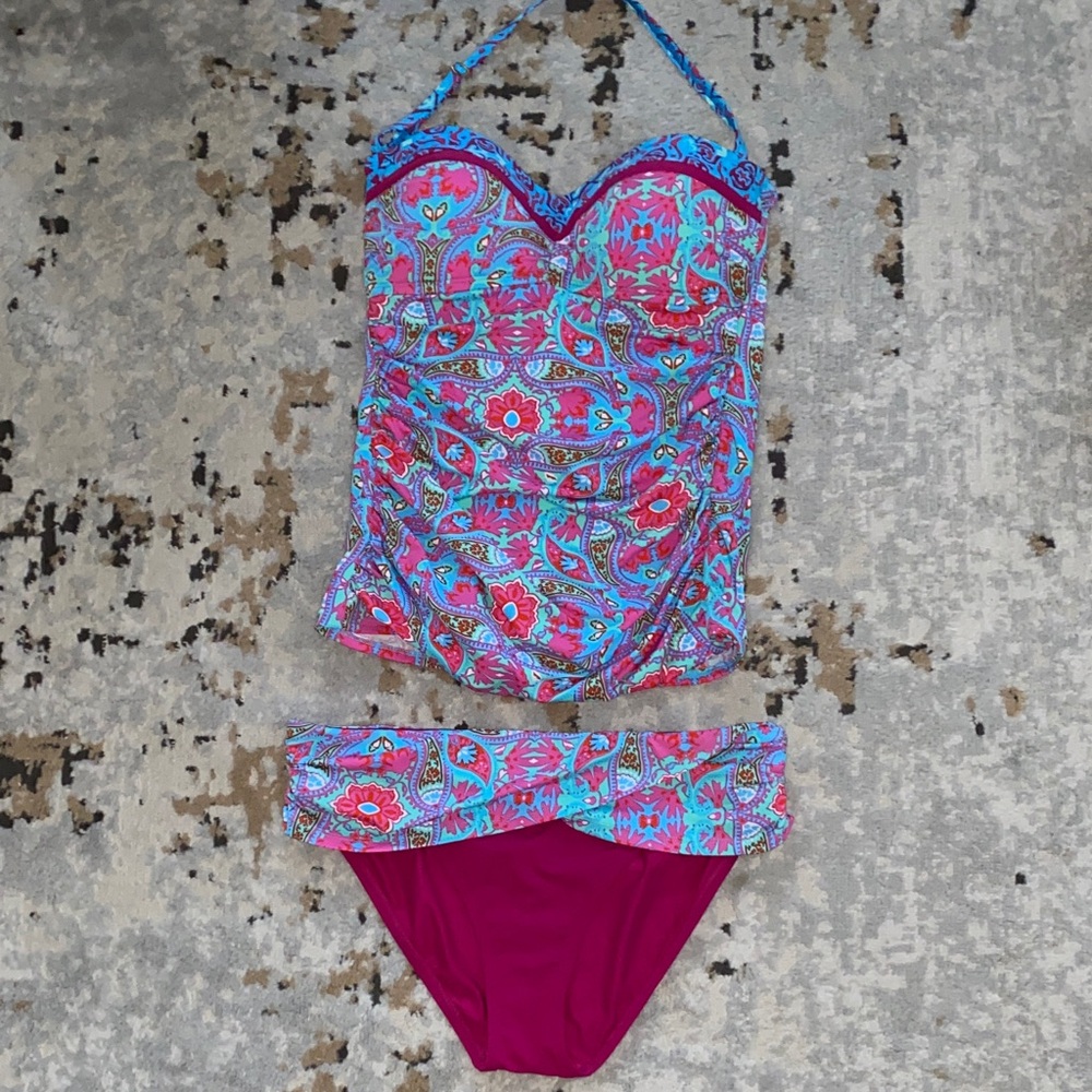 Bleu Rod Beattie Vibrant Floral Tankini Set with Magenta Sarong Bottoms 8